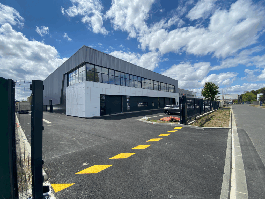 ENTERPRISE installe VENDEZVOTREVOITURE.FR à Saint-Maximin